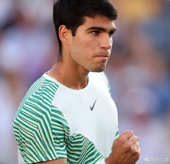 疑反映了穆 疑反映了穆